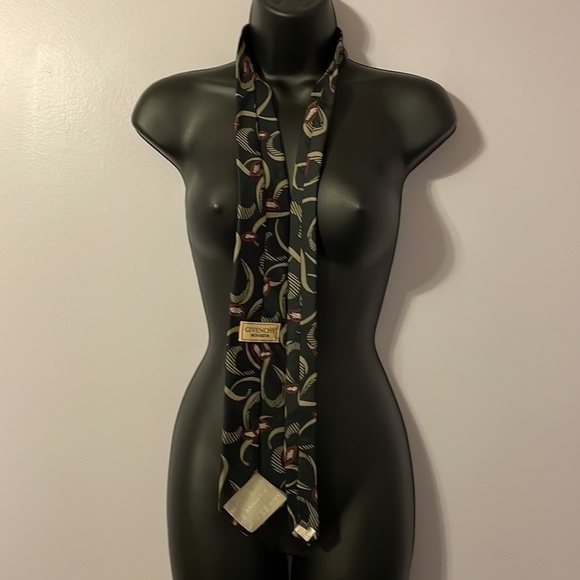 Givenchy Monsieur Abstract Swirl Geometric Design Italian Silk Tie Made in USA - Picture 10 of 14